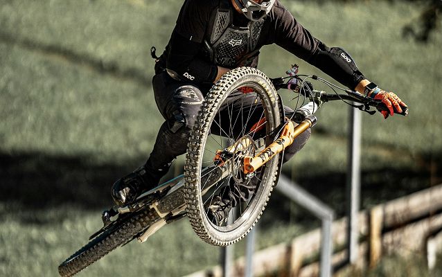 mountain-bike-g1e5fa13e1_1920.jpg